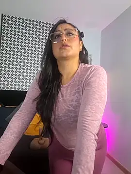 Amber gold  online show from April 19, 2026, 4:23 am