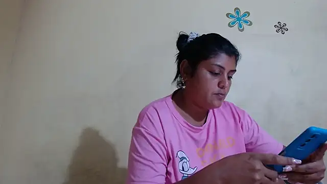 Snapshot of AlyDenalioficial chatting on January 16, 2025, 2:30 pm AlyDenalioficial online show from January 16, 2025, 2:30 pm
