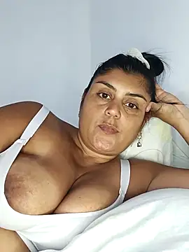 Snapshot of AlyDenalioficial chatting on March 12, 2025, 9:13 pm AlyDenalioficial online show from March 12, 2025, 9:13 pm
