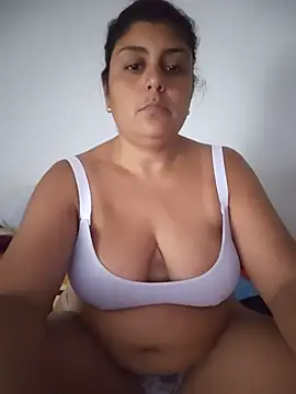 Snapshot of AlyDenalioficial chatting on June 9, 2026, 5:46 pm AlyDenalioficial online show from June 9, 2026, 5:46 pm