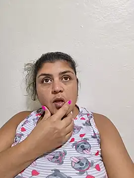 Snapshot of AlyDenalioficial chatting on July 19, 2026, 4:22 pm AlyDenalioficial online show from July 19, 2026, 4:22 pm