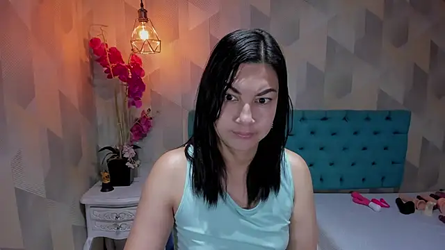 AdaFawxx online show from January 14, 2026, 4:18 am