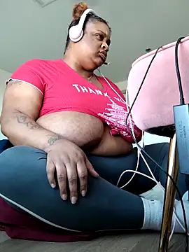 Snapshot of NaughtyHottieBBW chatting on September 10, 2025, 10:54 pm NaughtyHottieBBW online show from September 10, 2025, 10:54 pm