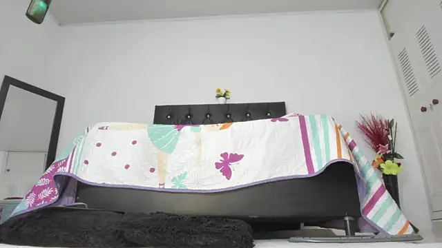 martinaclark online show from May 17, 2026, 10:28 pm