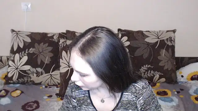 Snapshot of Nika_Shiny chatting on April 22, 2026, 2:14 am Nika Shiny online show from April 22, 2026, 2:14 am