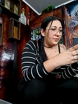 my-kitty online show from March 9, 2025, 7:59 pm