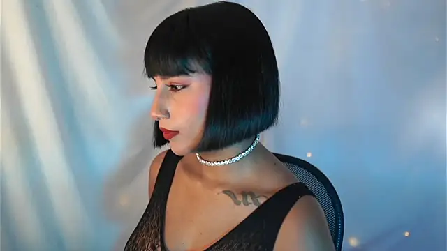 Snapshot of JulietaWinona chatting on October 26, 2025, 9:21 pm JulietaWinona online show from October 26, 2025, 9:21 pm