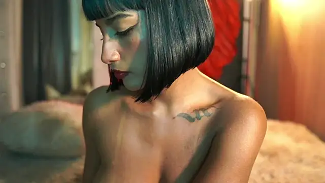 Snapshot of JulietaWinona chatting on May 16, 2026, 12:29 am JulietaWinona online show from May 16, 2026, 12:29 am