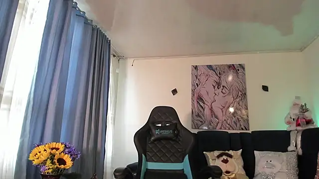 Doll troy online show from December 5, 2024, 6:44 pm