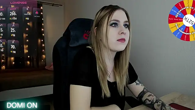 Olivia Munk online show from February 14, 2025, 5:09 am