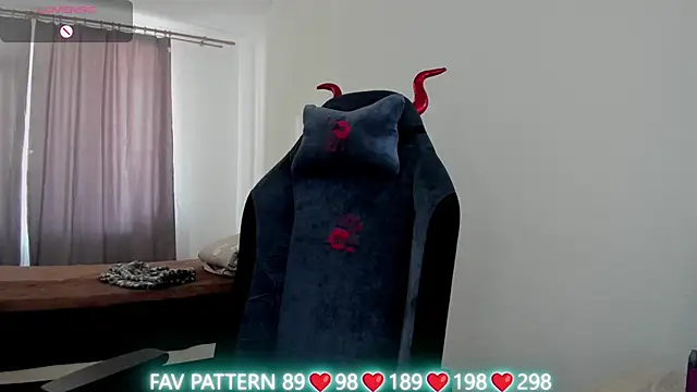 Olivia Munk online show from March 9, 2025, 6:39 am