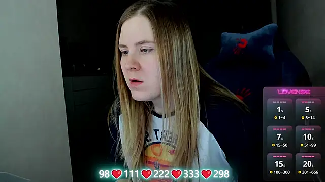 Olivia Munk online show from March 10, 2026, 4:06 am