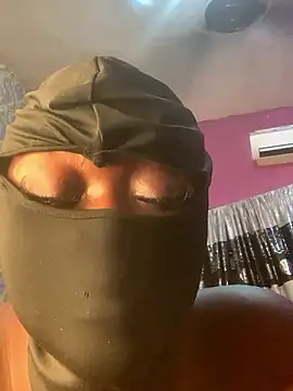 sweet1111 online show from December 8, 2024, 2:39 am