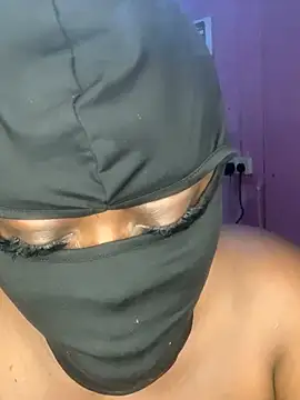 sweet1111 online show from December 12, 2024, 6:21 pm