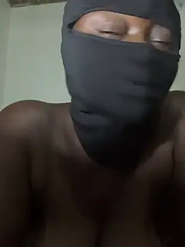 sweet1111 online show from January 12, 2026, 10:48 pm