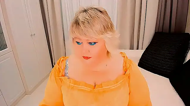 BIGTITSBBW online show from October 25, 2025, 7:05 am