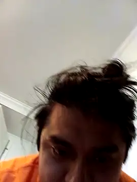 4emchp23 online show from December 1, 2025, 8:36 pm