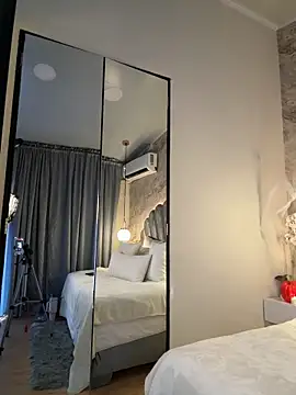 AnnaCastillo  online show from October 8, 2025, 8:06 pm