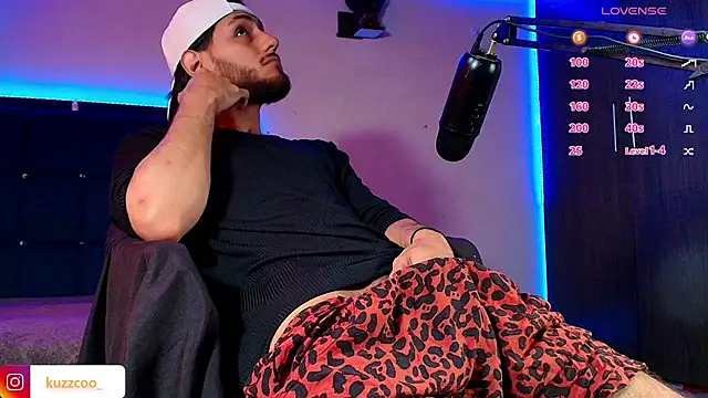 kuzzcoo online show from November 27, 2025, 2:41 pm