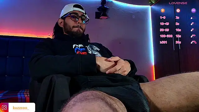 kuzzcoo online show from February 6, 2026, 1:47 pm