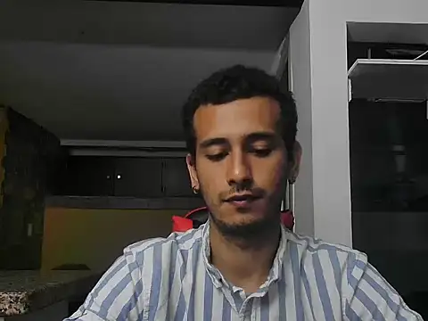 Snapshot of talktome4 chatting on April 19, 2026, 10:12 pm talktome4 online show from April 19, 2026, 10:12 pm