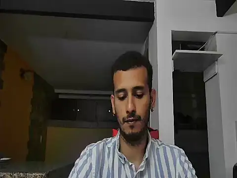 Snapshot of talktome4 chatting on May 19, 2026, 8:48 pm talktome4 online show from May 19, 2026, 8:48 pm