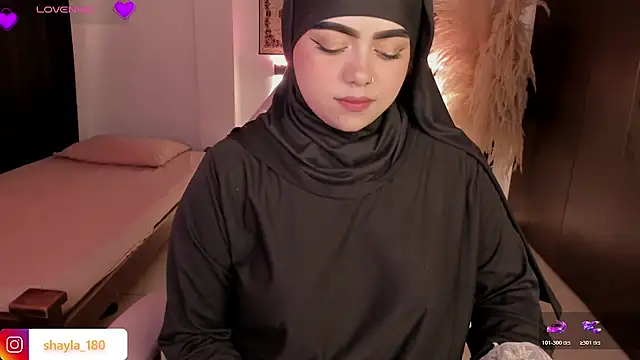 shayla 18 online show from February 16, 2026, 10:39 pm