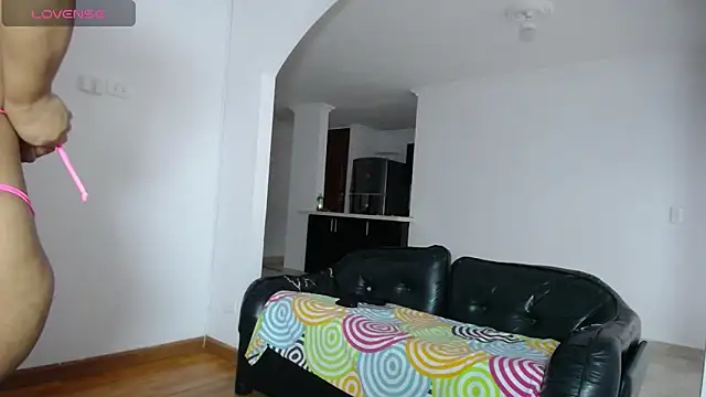 tiffany  pink online show from November 11, 2025, 8:53 pm