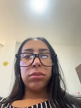  alabina  online show from March 25, 2026, 5:19 pm