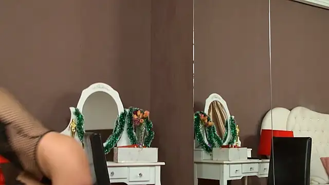 KylieLipa online show from January 11, 2025, 9:25 pm