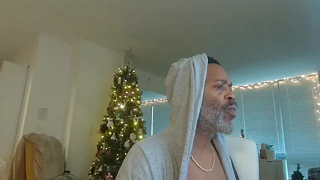 Snapshot of theblacklordmaster chatting on December 16, 2024, 3:43 pm theblacklordmaster online show from December 16, 2024, 3:43 pm