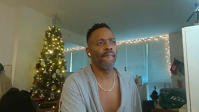 Snapshot of theblacklordmaster chatting on December 18, 2024, 4:28 pm theblacklordmaster online show from December 18, 2024, 4:28 pm