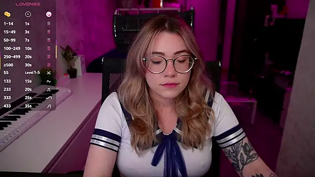 Snapshot of RemyCute chatting on September 12, 2025, 7:03 pm RemyCute online show from September 12, 2025, 7:03 pm