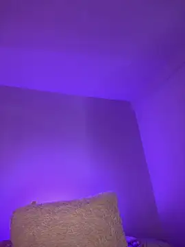 Alicia Ruiz online show from March 6, 2025, 6:05 pm