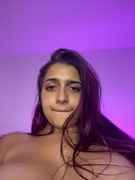 Alicia Ruiz online show from March 11, 2025, 9:15 pm