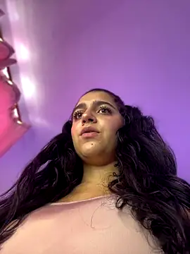 Alicia Ruiz online show from September 18, 2025, 6:10 pm