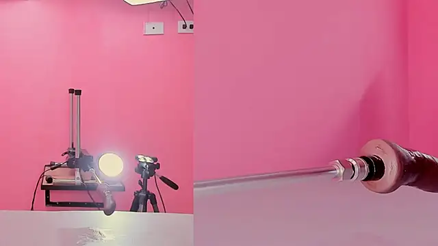 Aleska James online show from January 23, 2025, 3:11 pm