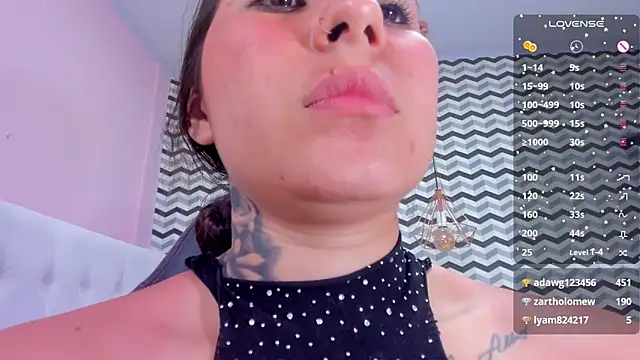 tianapiket online show from February 21, 2025, 9:54 pm