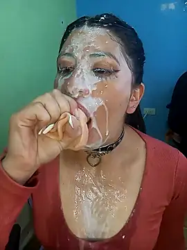 nammy  dirtyhott online show from January 22, 2025, 4:55 pm