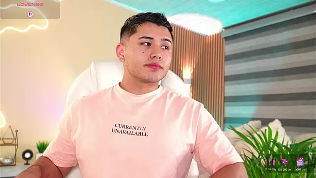 Snapshot of MatiasKorn chatting on November 11, 2025, 5:29 am MatiasKorn online show from November 11, 2025, 5:29 am