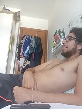 Mateusoliver7 online show from April 21, 2026, 3:50 pm