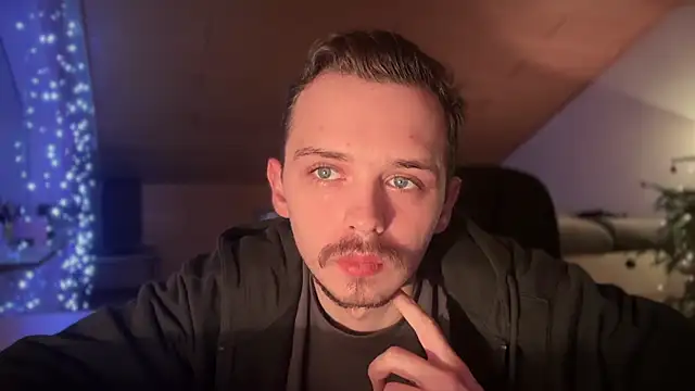 naked psy online show from January 15, 2025, 4:25 am