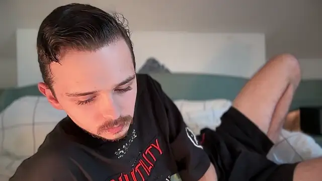 naked psy online show from January 25, 2025, 1:52 pm