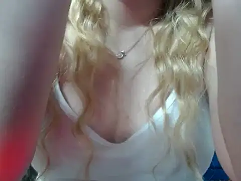 69liamilk69 online show from February 17, 2025, 5:04 am