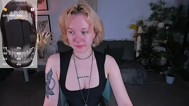 Snapshot of cyber_whore_ chatting on June 2, 2026, 8:49 am cyber whore online show from June 2, 2026, 8:49 am