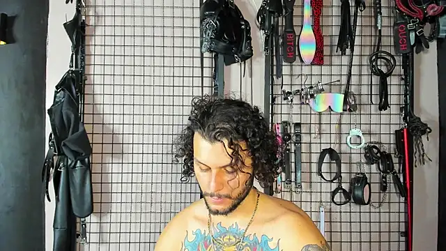 Twisted Fantasy online show from February 7, 2025, 3:19 pm