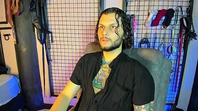 Twisted Fantasy online show from March 12, 2025, 1:25 am