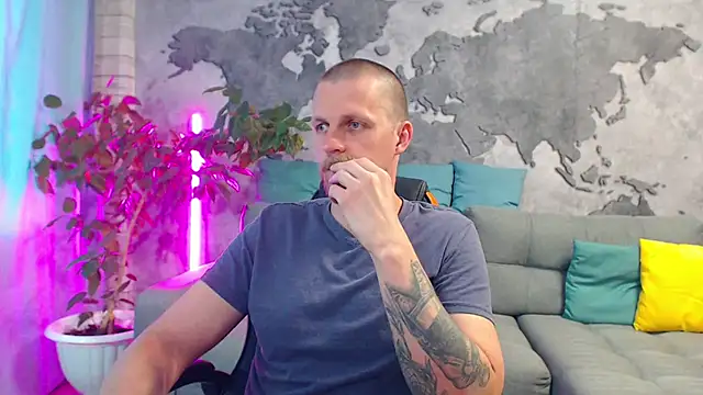 Snapshot of VikingChrisss chatting on July 26, 2026, 10:44 am VikingChrisss online show from July 26, 2026, 10:44 am