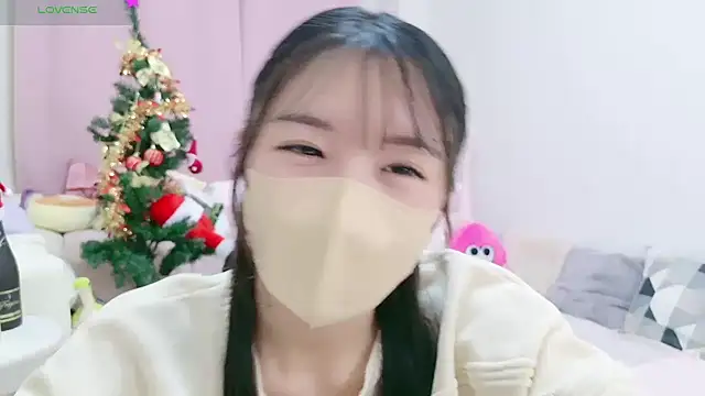 Snapshot of anchan_ chatting on December 23, 2024, 1:35 pm anchan online show from December 23, 2024, 1:35 pm