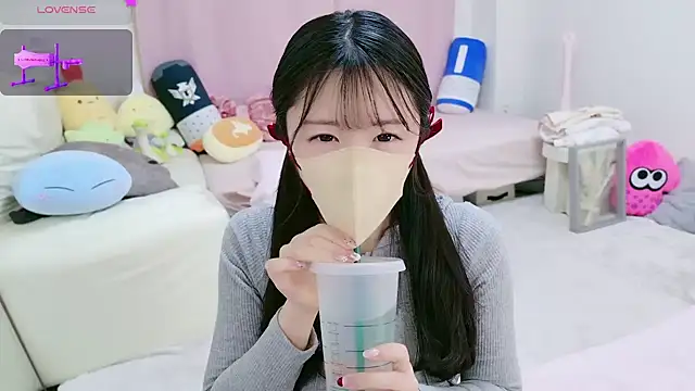 Snapshot of anchan_ chatting on February 15, 2025, 1:49 pm anchan online show from February 15, 2025, 1:49 pm